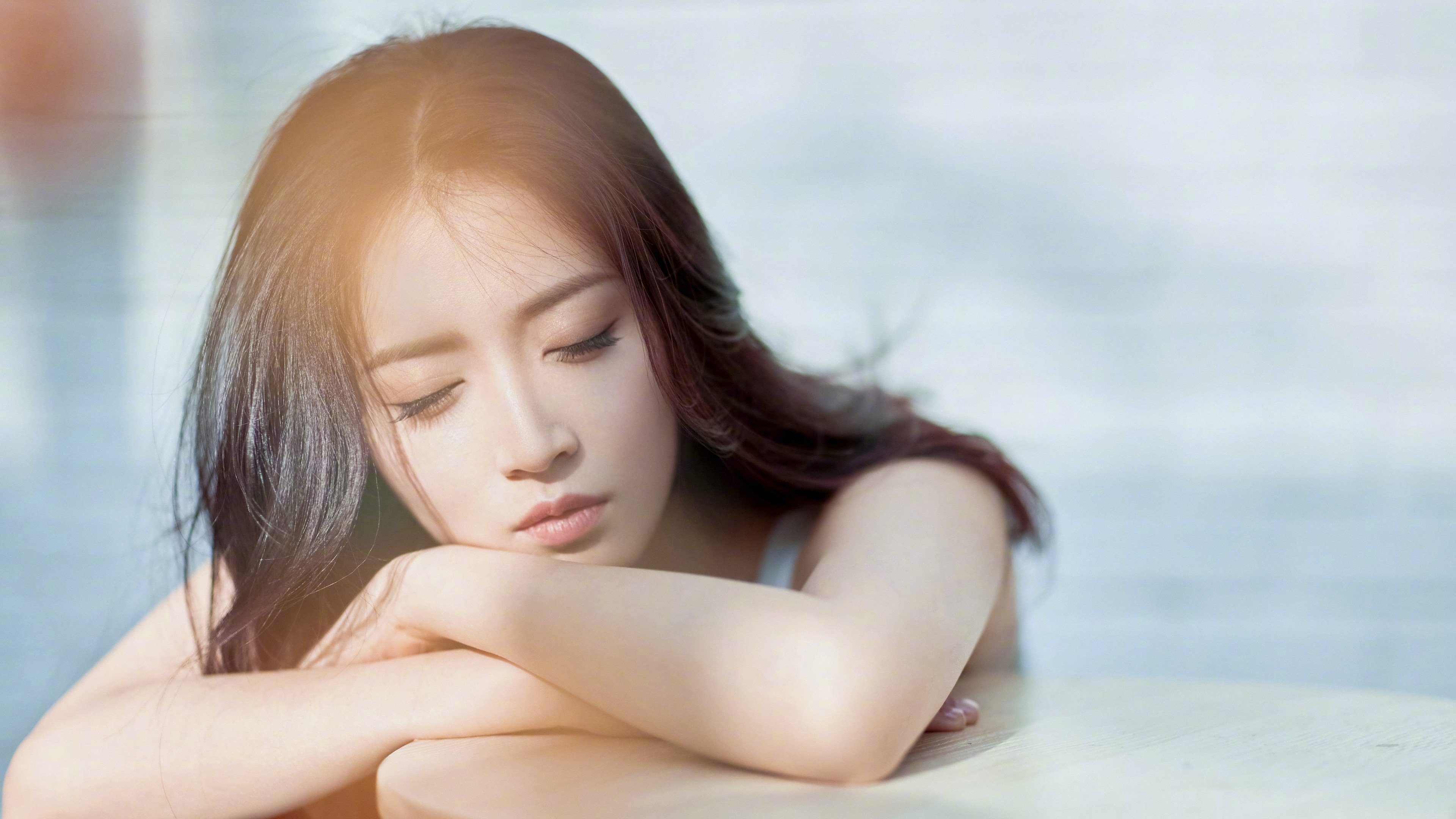 开云体育网页入口-户外攀岩赛事，挑战极限的高墙之战，户外攀岩危险吗